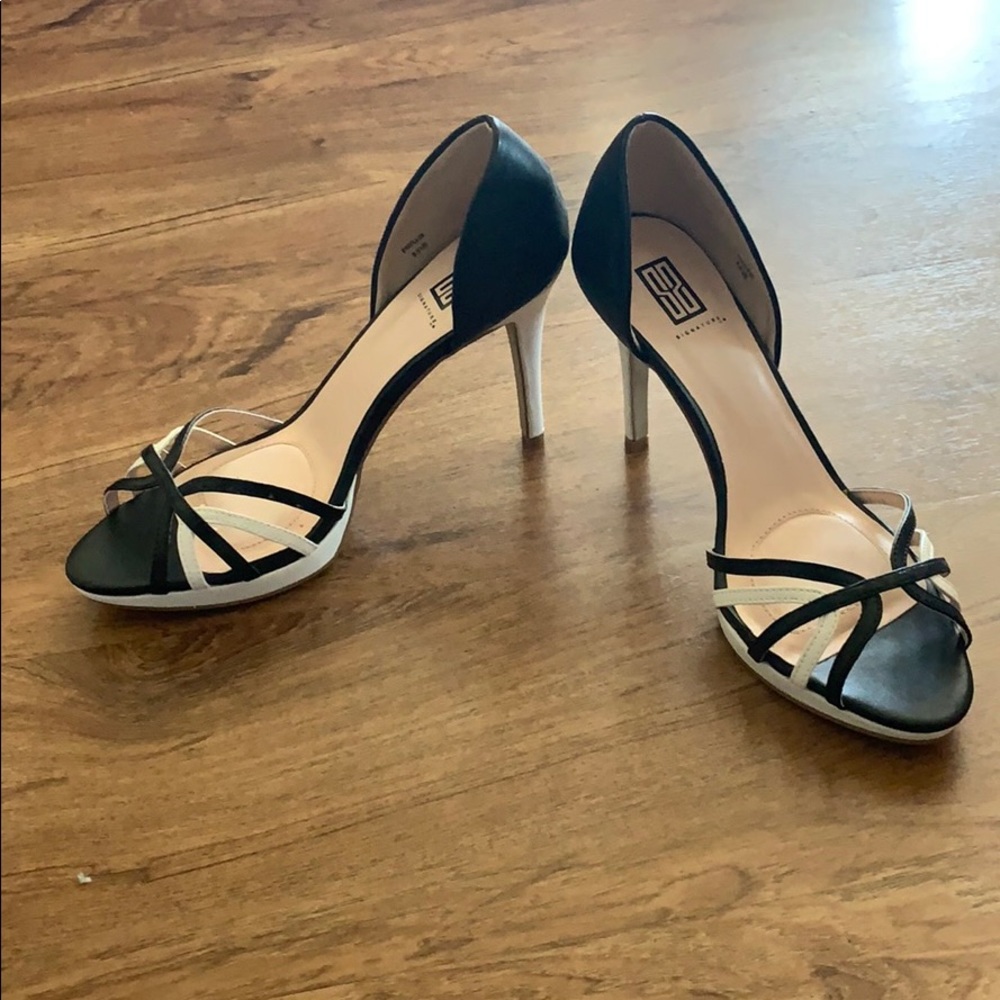 Phyllis black/white heels signature